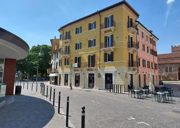 Homethirtyfour * Verona